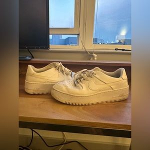 White Nike Air Force 1’s - Size 11